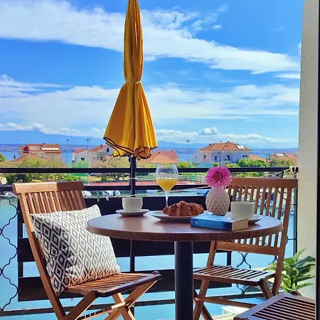 Sea Garden Grilov شقة